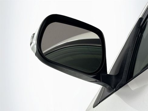 Used 2012 Toyota RAV4 Limited w/ Navigation Value Pkg image 5