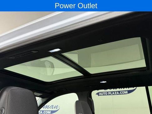 New 2026 Chevrolet Traverse LT w/ Sun and Wheel Package image 23