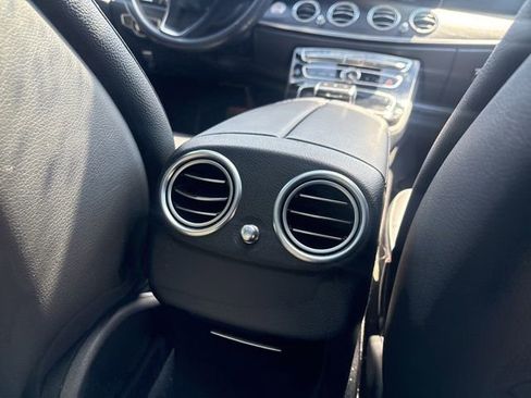 Used 2017 Mercedes-Benz E 300 4MATIC image 11