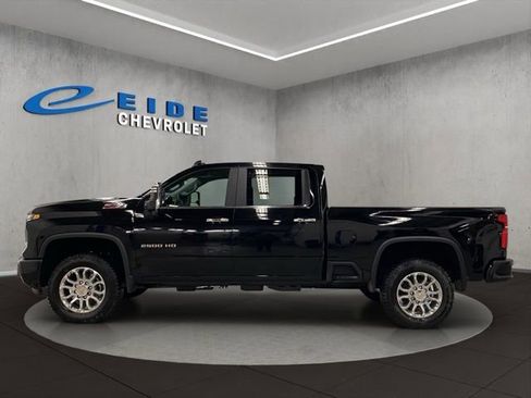 New 2025 Chevrolet Silverado 2500 LT w/ Z71 Chrome Sport Edition image 6