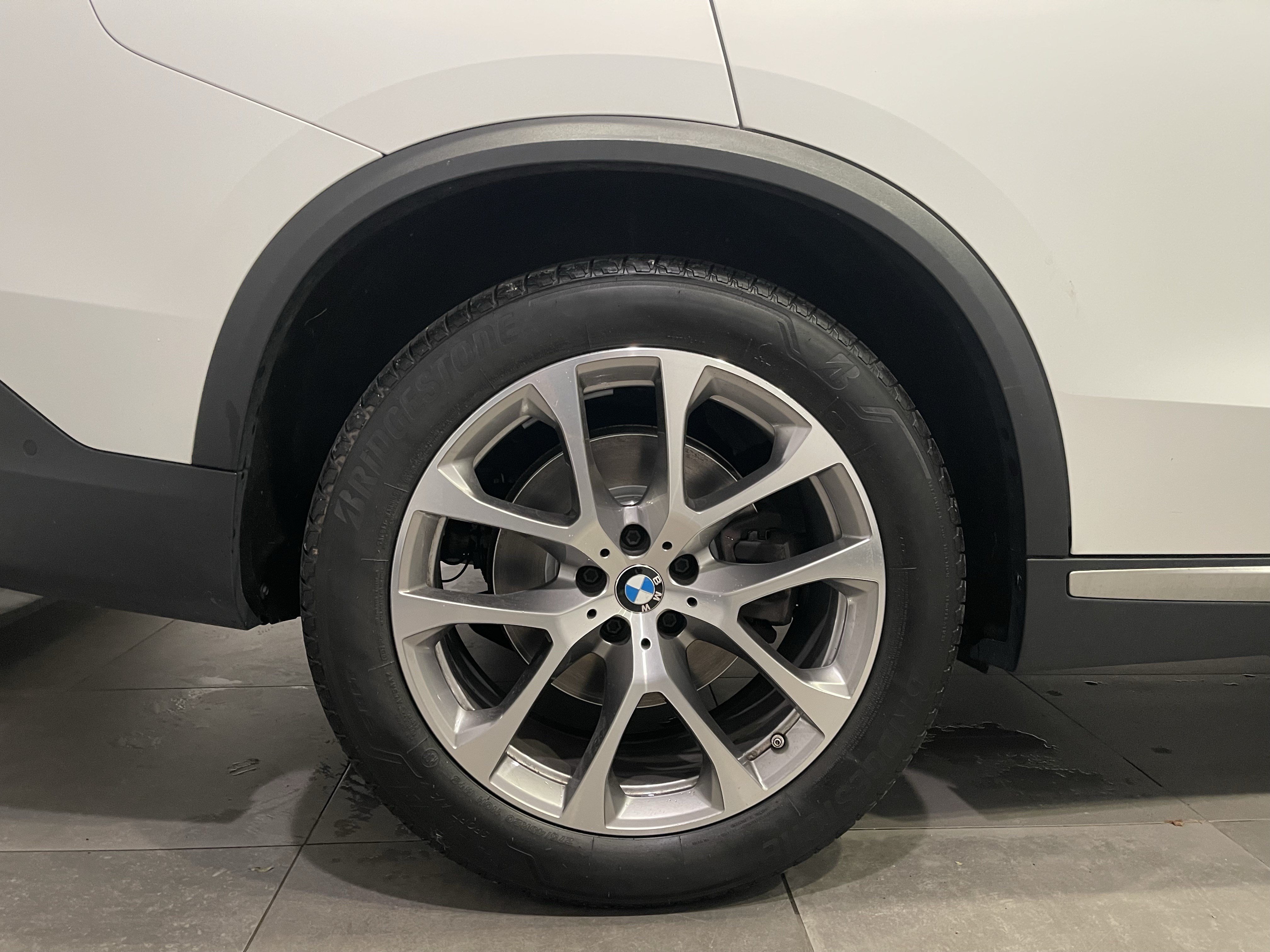 Used 2022 BMW X5 xDrive40i w/ Premium Package AWD/4WD image 9