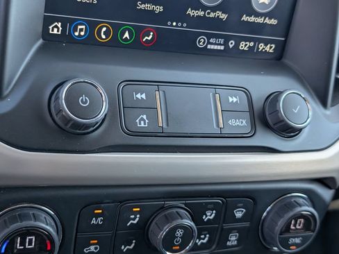 Used 2023 GMC Acadia Denali FWD image 16