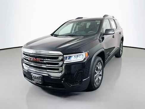 Used 2021 GMC Acadia SLE w/ Driver Convenience Package image 3