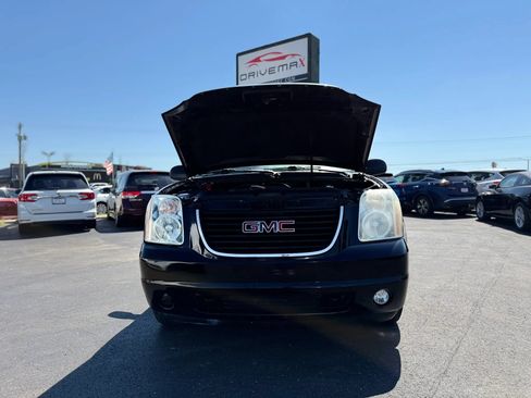 Used 2012 GMC Yukon SLT w/ SLT-2 Equipment Package AWD/4WD image 16