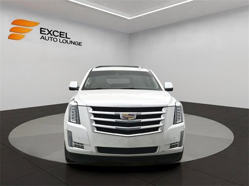 Used 2017 Cadillac Escalade ESV Premium Luxury image 8