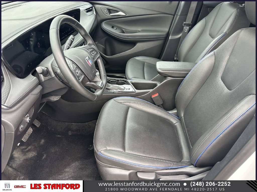 Certified 2025 Buick Encore GX Sport Touring FWD image 20