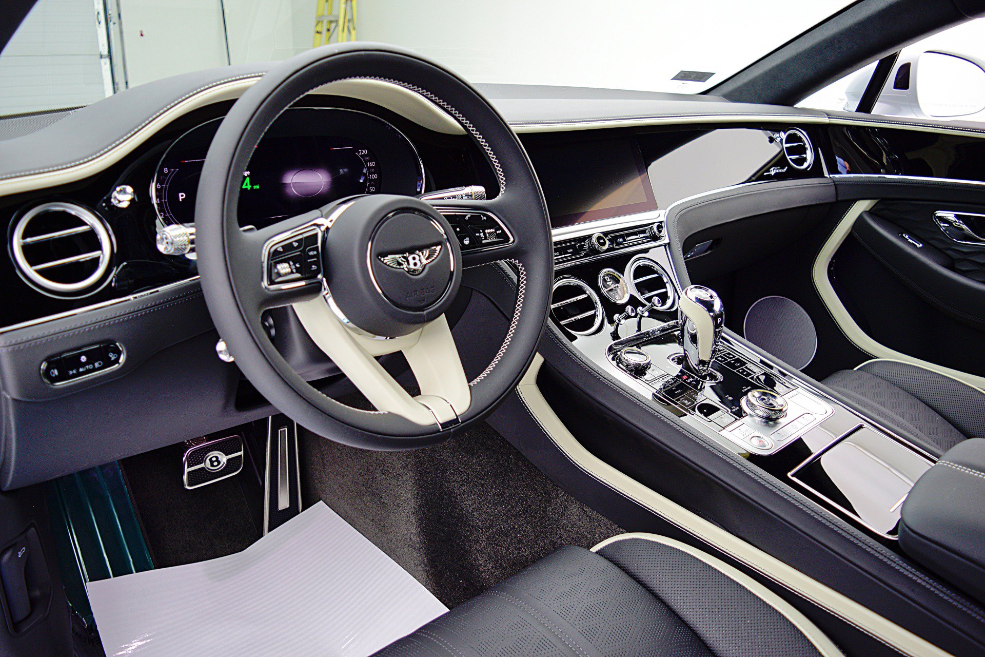Used 2025 Bentley Continental GT Speed AWD/4WD image 25