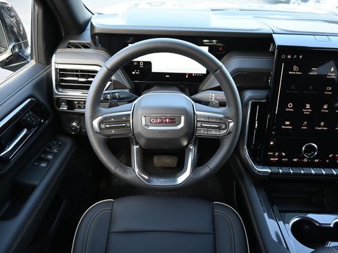 New 2026 GMC Yukon Elevation RWD image 9
