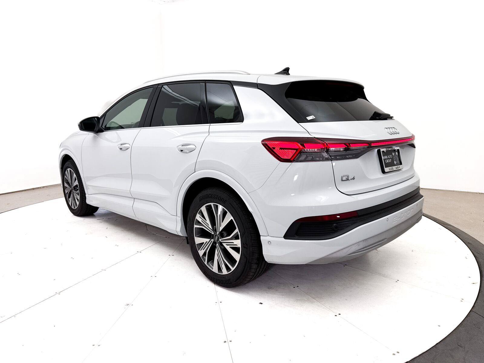 Used 2023 Audi Q4 e-tron Premium Plus w/ Premium Plus RWD image 14