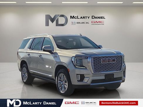 Used 2021 GMC Yukon Denali w/ Advanced Technology Package image 1