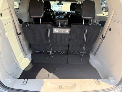 Used 2021 Chrysler Voyager Lxi FWD image 25