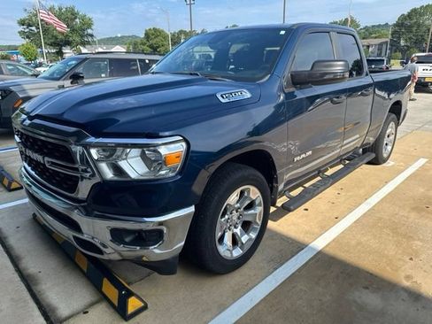 Used 2023 RAM 1500 Big Horn AWD/4WD image 3
