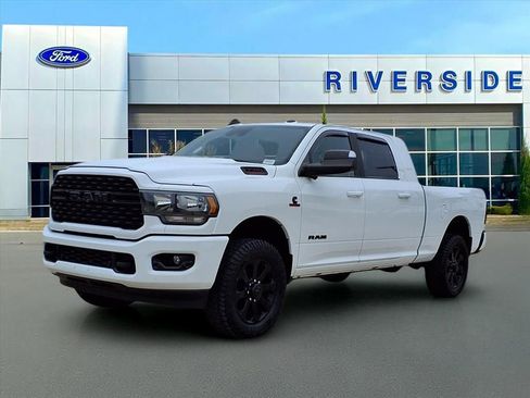 Used 2022 RAM 3500 Big Horn w/ Level B Equipment Group image 3