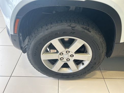 Certified 2022 Land Rover Defender 110 image 19