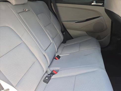 Used 2021 Hyundai Tucson SEL FWD image 19