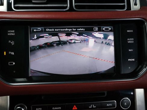 Used 2014 Land Rover Range Rover Autobiography image 16