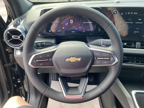 New 2025 Chevrolet Equinox LT image 13