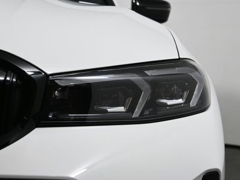 New 2026 BMW 330i xDrive Sedan w/ M Sport Package image 11