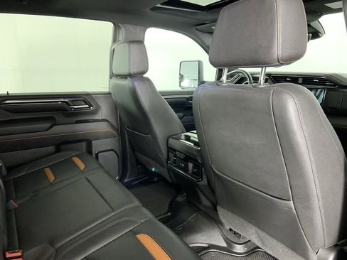 Used 2024 GMC Sierra 2500 AT4 w/ AT4 Premium Plus Package image 29