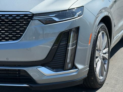 Used 2024 Cadillac XT6 Premium Luxury FWD image 10
