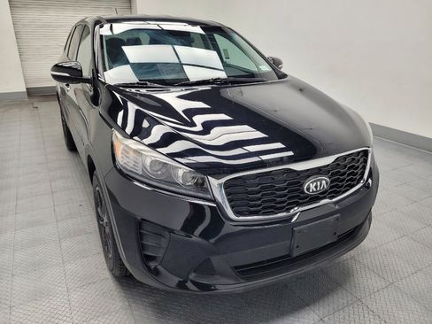 Used 2019 Kia Sorento L FWD image 14