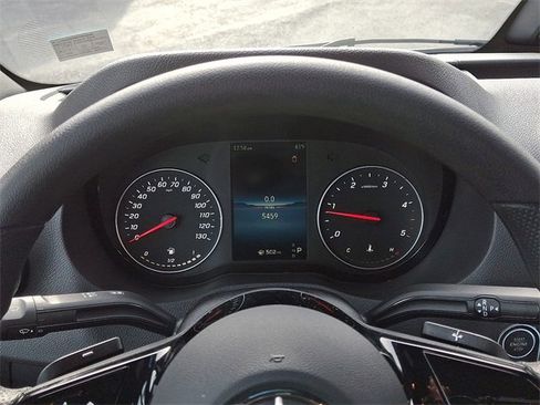 Used 2025 Mercedes-Benz Sprinter 2500 image 21