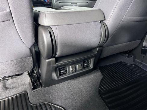 Used 2021 GMC Sierra 1500 Elevation image 21