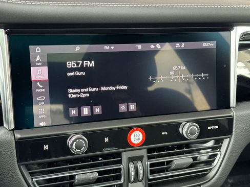 New 2026 Porsche Macan Turbo image 22