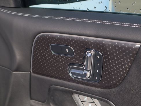 New 2026 Mercedes-Benz GLB 250 4MATIC image 13