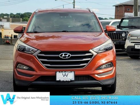 Used 2016 Hyundai Tucson SE w/ Option Group 02 AWD/4WD image 2