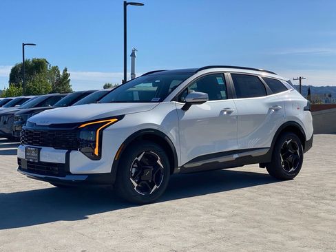 New 2026 Kia Sportage EX image 7