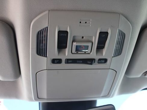 Used 2022 Toyota Highlander XLE AWD/4WD image 26