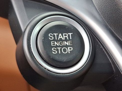 Used 2017 Alfa Romeo Giulia Ti w/ TI 19" Sport Package image 22