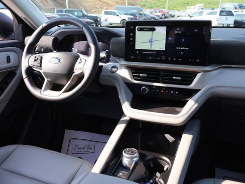New 2026 Ford Explorer Active w/ Active Comfort Package AWD/4WD image 14