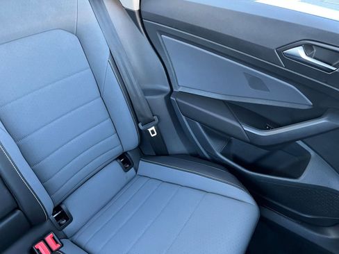 Used 2025 Volkswagen Jetta SE image 37