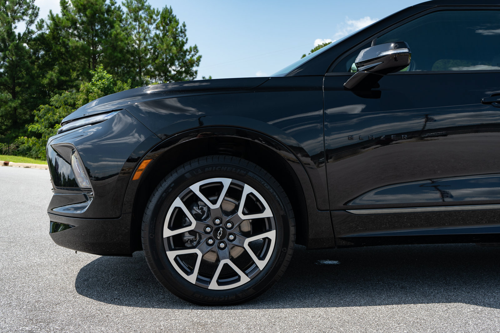 Used 2025 Chevrolet Blazer RS FWD image 4