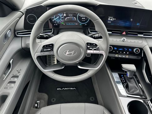 New 2026 Hyundai Elantra Sport image 14