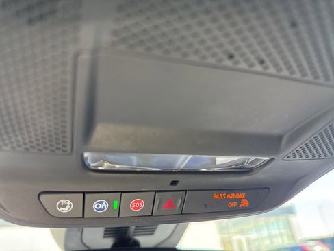 Certified 2025 Chevrolet Equinox LT image 19