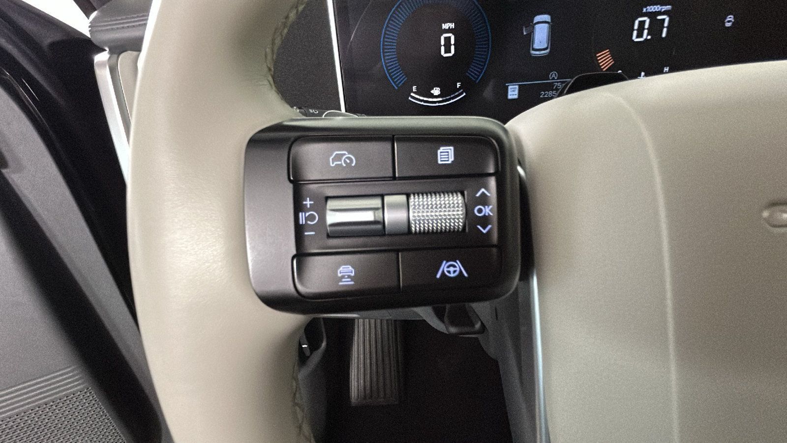 Used 2026 Hyundai Santa Fe SEL AWD/4WD image 18