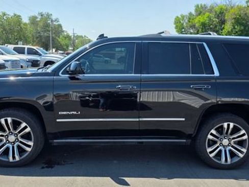 Used 2020 GMC Yukon Denali w/ Denali Premium Package AWD/4WD image 4