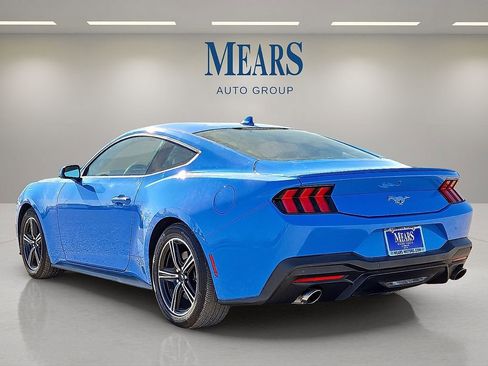 Used 2024 Ford Mustang Premium image 3