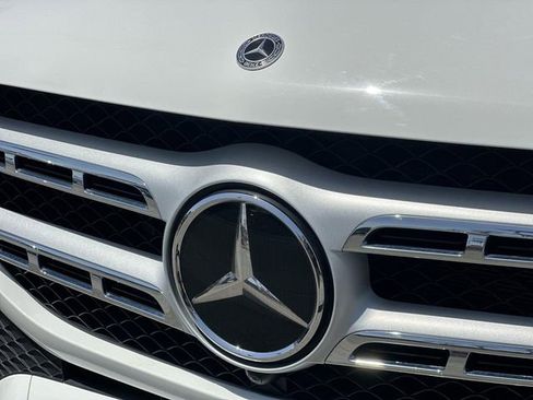 Used 2022 Mercedes-Benz GLS 450 4MATIC image 31