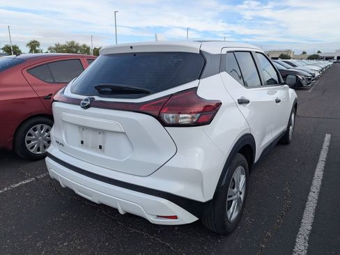 Used 2023 Nissan Kicks S image 5