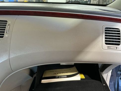 Used 2006 Hyundai Azera Limited FWD image 28