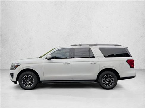 Used 2024 Ford Expedition Max XLT RWD image 8