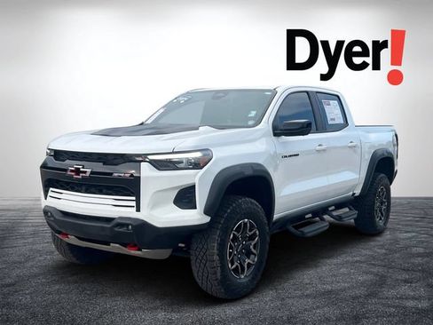 Used 2024 Chevrolet Colorado ZR2 w/ Technology Package AWD/4WD image 1