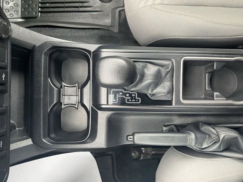 Used 2022 Toyota Tacoma SR image 25