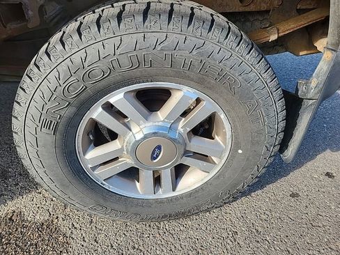 Used 2005 Ford F150 XLT AWD/4WD image 29