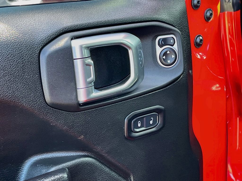 Used 2022 Jeep Gladiator Sport AWD/4WD image 18