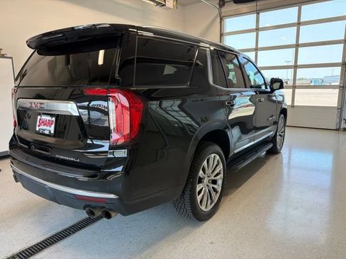 Used 2022 GMC Yukon Denali AWD/4WD image 9